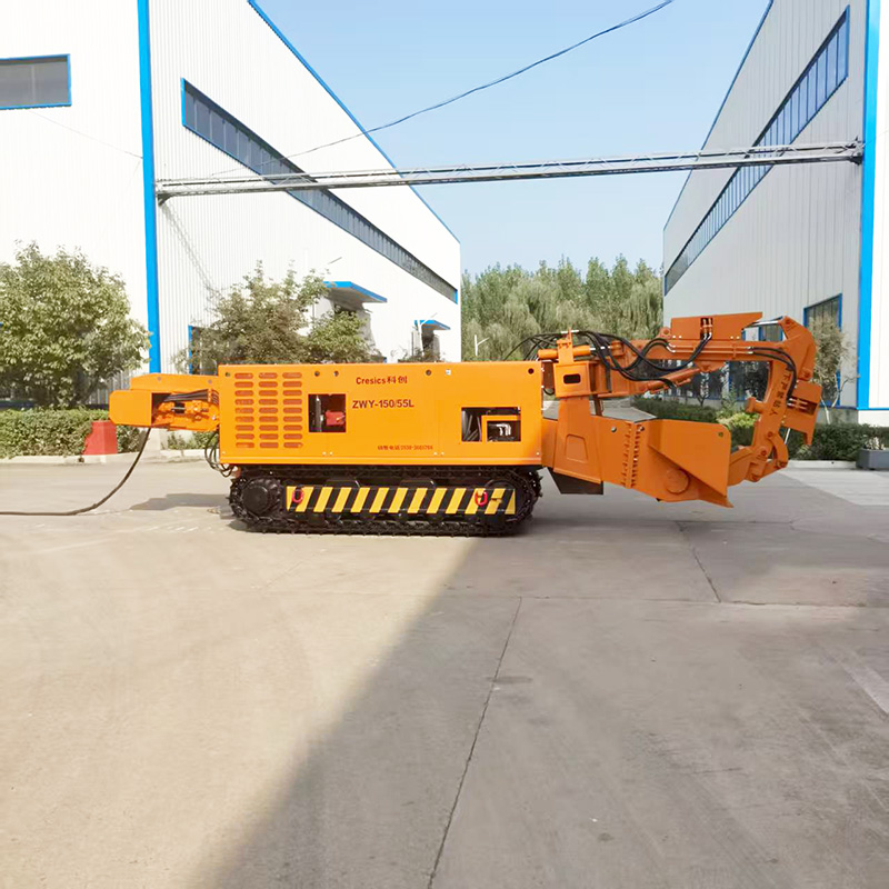 Многофункциональный погрузчик для навоза