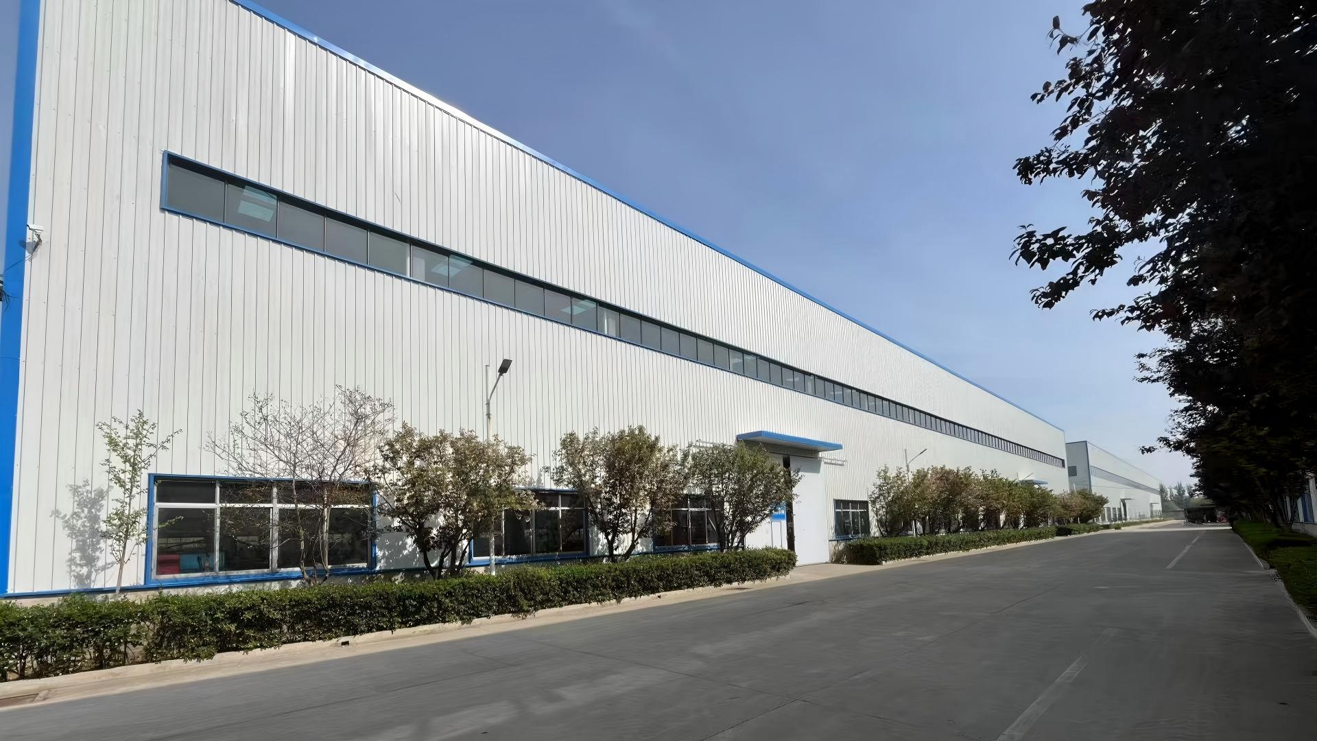 Carregador de rochas para descarga lateral em mina de carvão